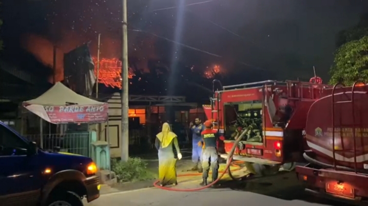 Imbas Kantornya Terbakar, Aktivitas 90 Pegawai DinkopUKMPerindag Kota Serang Terhenti