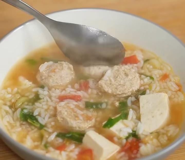 Bikin Menu Masakan Bakso Tahu Tomat: Cocok Dijadikan Teman Makan Nasi, Hangat-hangat Gurih