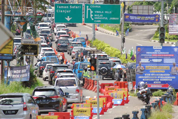 Malam Pergantian Tahun,  Kawasan Puncak Bogor Tutup