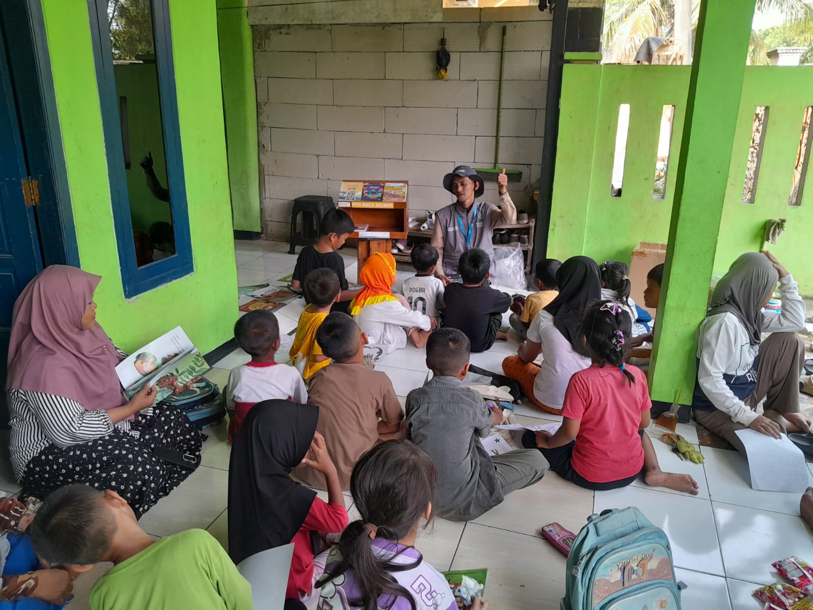 Pos Baca Relima Perluas Akses Buku ke Masyarakat