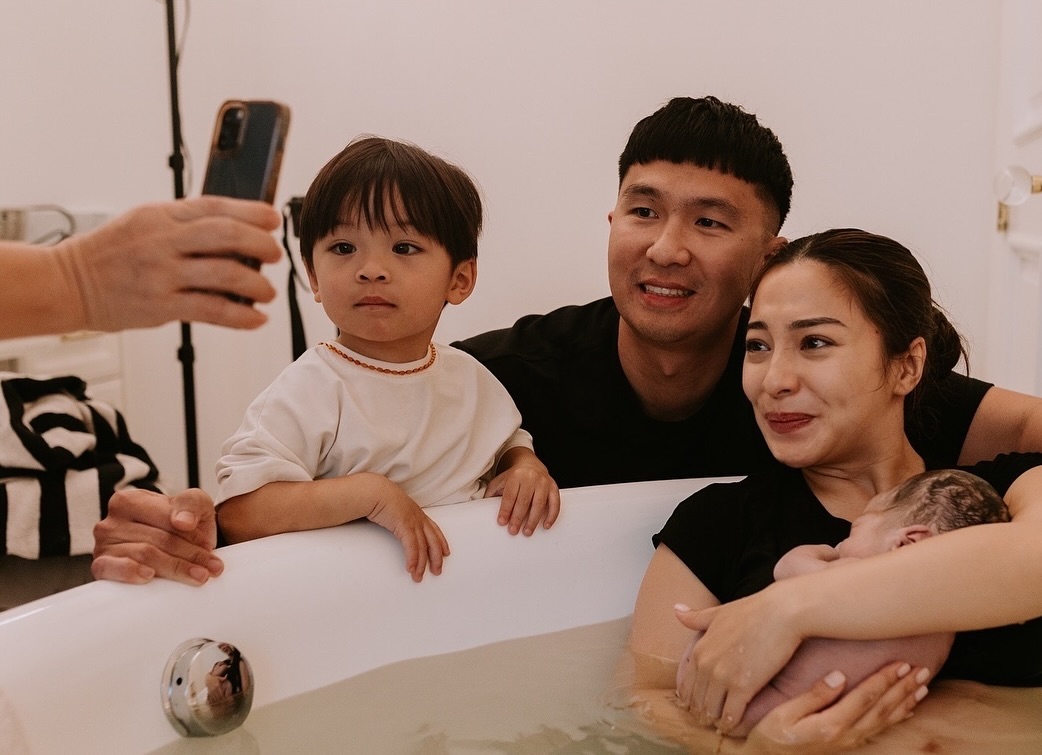 Alasan Nikita Willy Melahirkan Anak Kedua Metode Water Birth, Apa Itu Water Birth ?