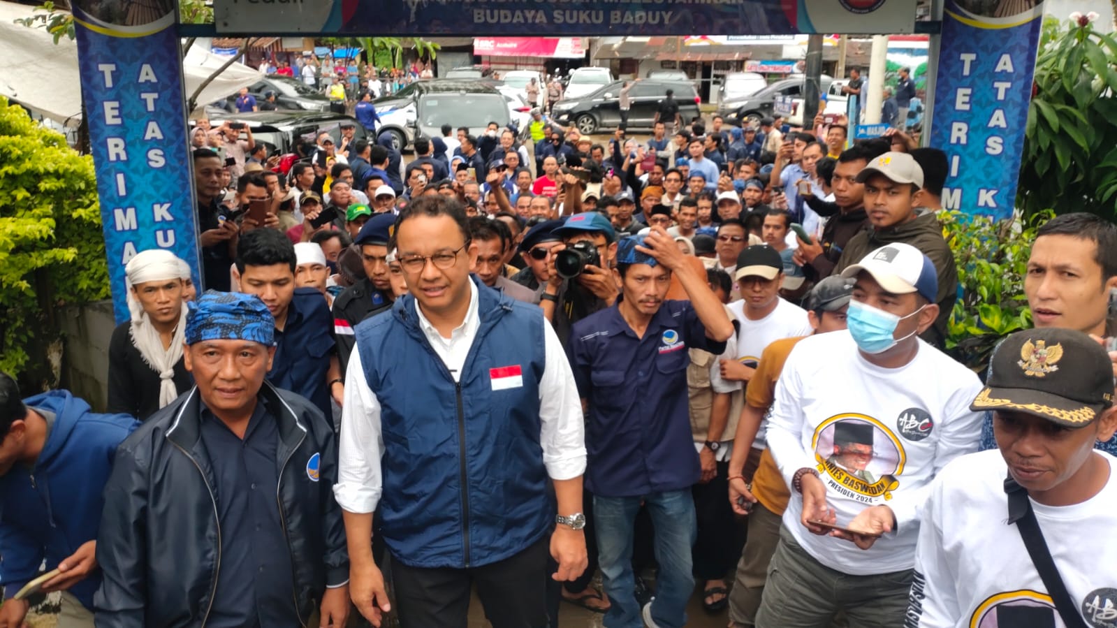 Kunjungi Baduy, Anies Baswedan Kenang Pernah Menginap 10 Tahun Lalu 