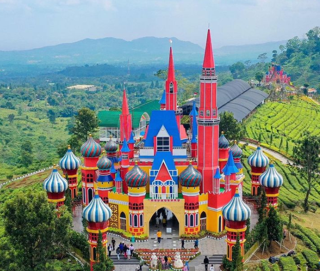 D'Castello Tempat Wisata di Subang Jadi Ikon Disneyland Jawa Barat