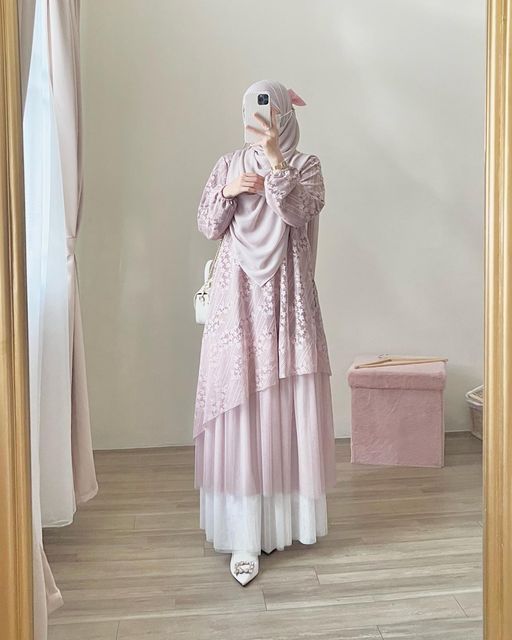 Tren Outfit Yali-Yali Kembali Warnai Gaya Anak Muda Selama Ramadan