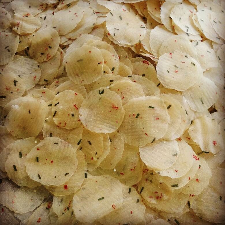 Perbedaan Opak Singkong dan Enye Singkong, Camilan Khas Sunda yang Sama-sama Renyah Tapi Beda Rasa dan 