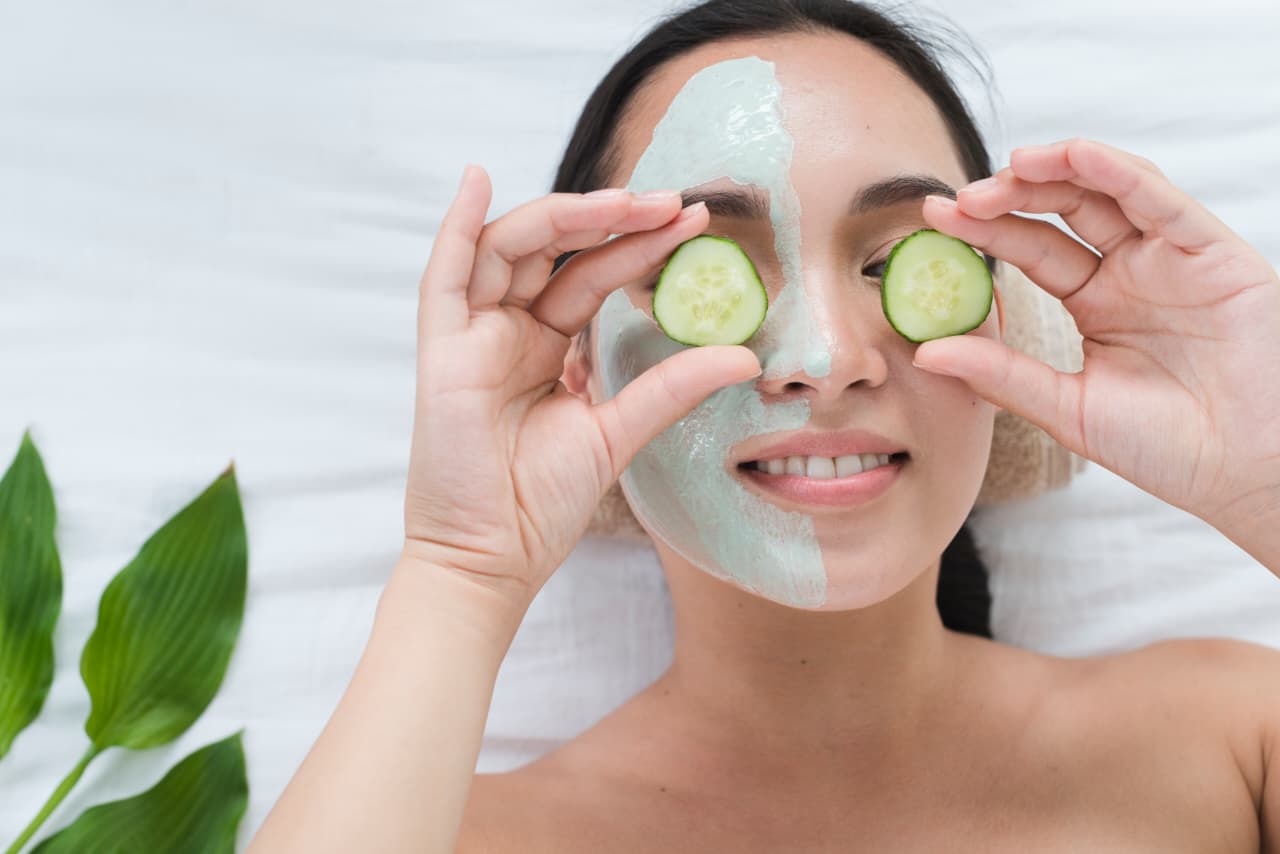 5 Masker Alami Ampuh Atasi Bruntusan di Wajah