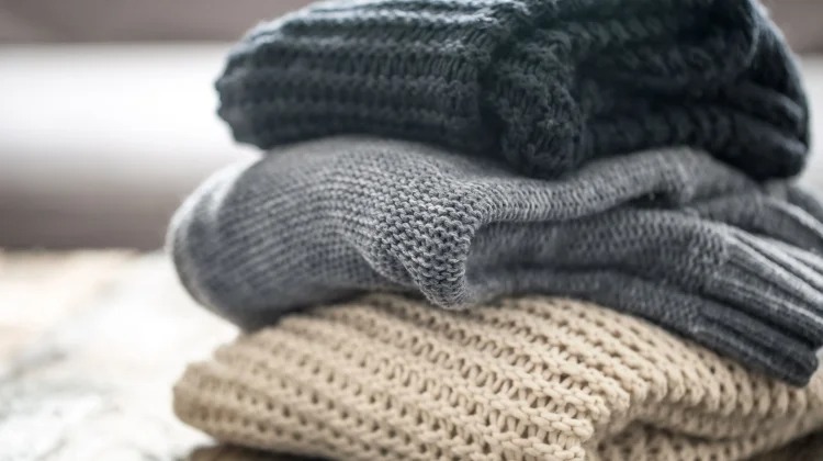Panduan Perawatan Bahan Knit Agar Tetap Awet, Lentur, dan Tidak Mudah Melar