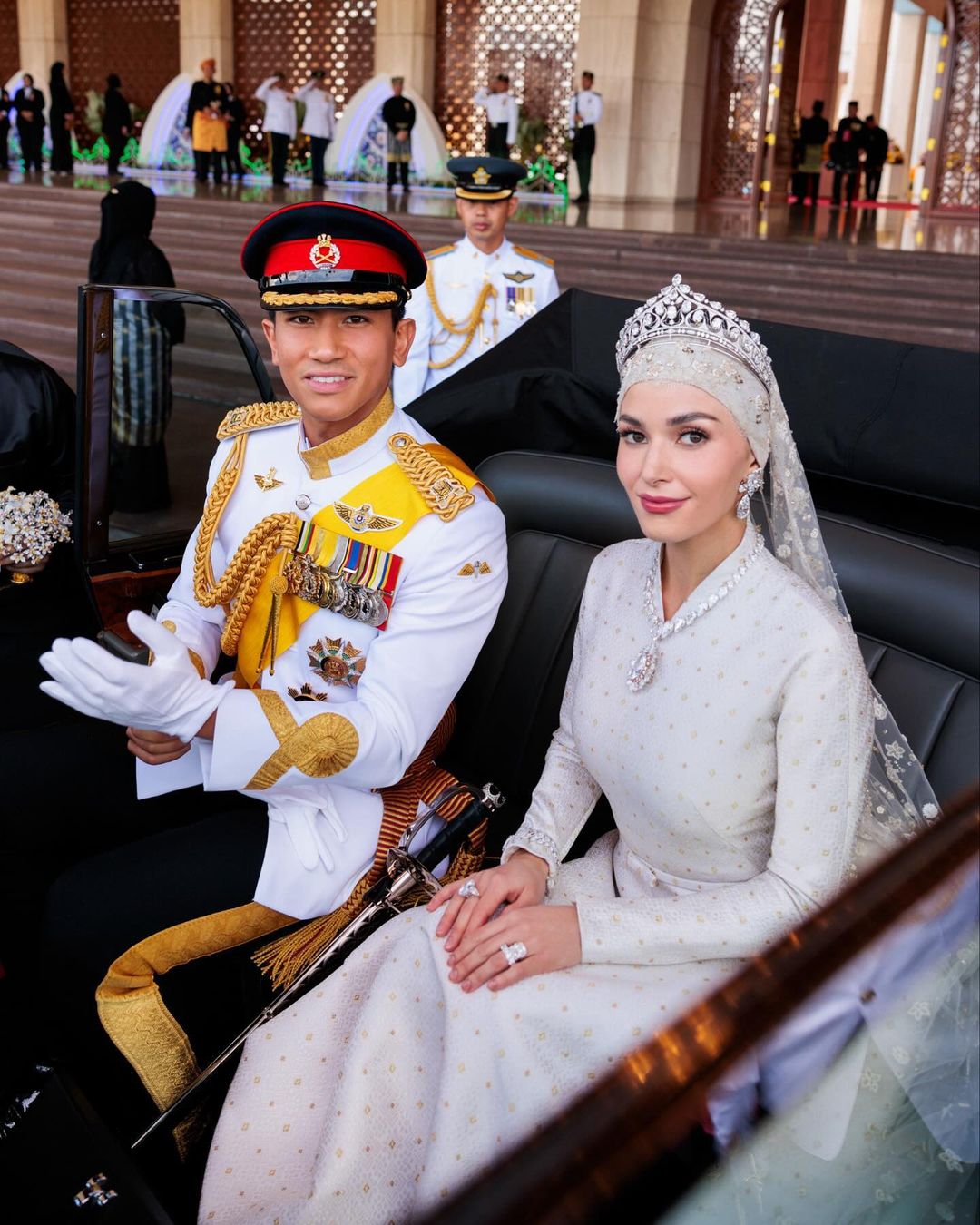 Intip Suvenir Penikahan Pangeran Mateen dan Anisha Rosnah Mewah dan Emas Semua