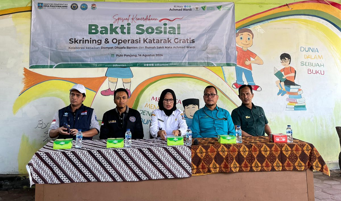 KKM UNIBA Bantu Bakti Sosial RS Ahmad Wardi dan Dompet Dhuafa Saat Gelar Operasi Katarak Gratis