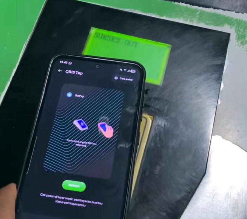 QRIS Tap Mulai Beroperasi di Stasiun Rangkasbitung, Penumpang Kini Bisa Tap Ponsel
