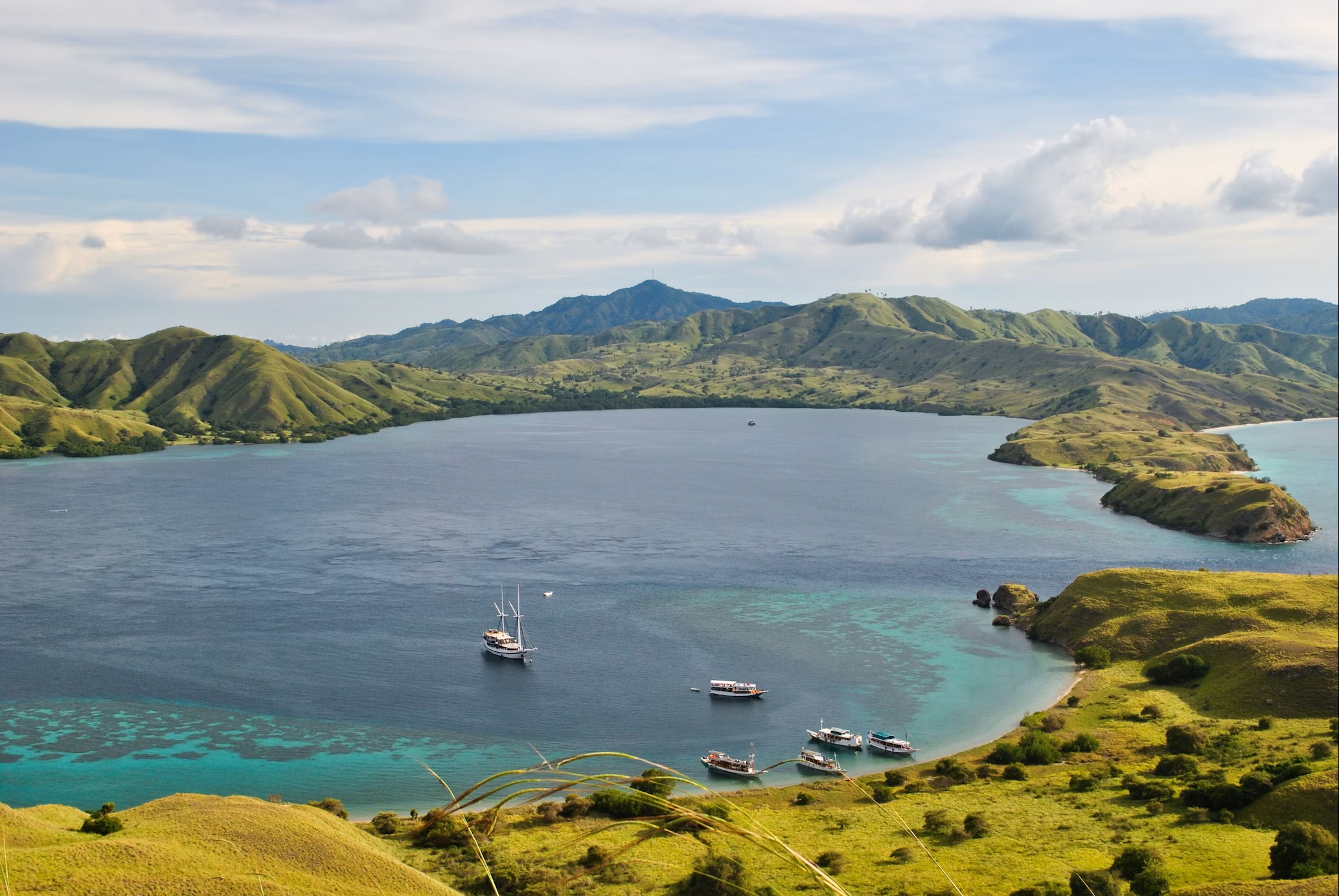 Liburan Akhir Tahun Menikmati 11 Keindahan Pantai, Pulau, Sejarah di Labuan Bajo