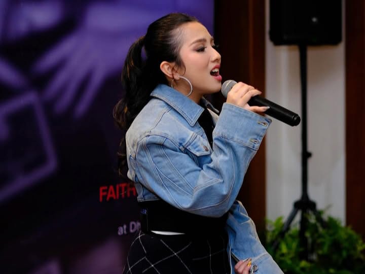 Debut Perdana Faith Shallom Lewat Lagu 'Antara Kita'