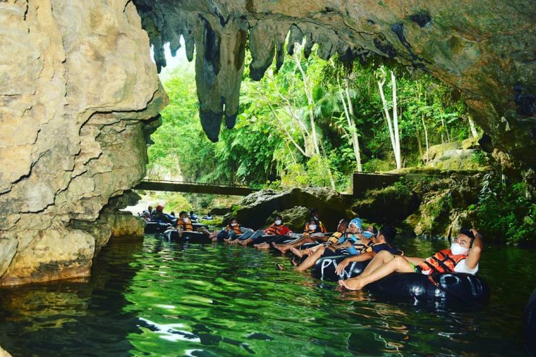 Cave Tubing Tersembunyi di Goa Pindul Gunungkidul Yogyakarta