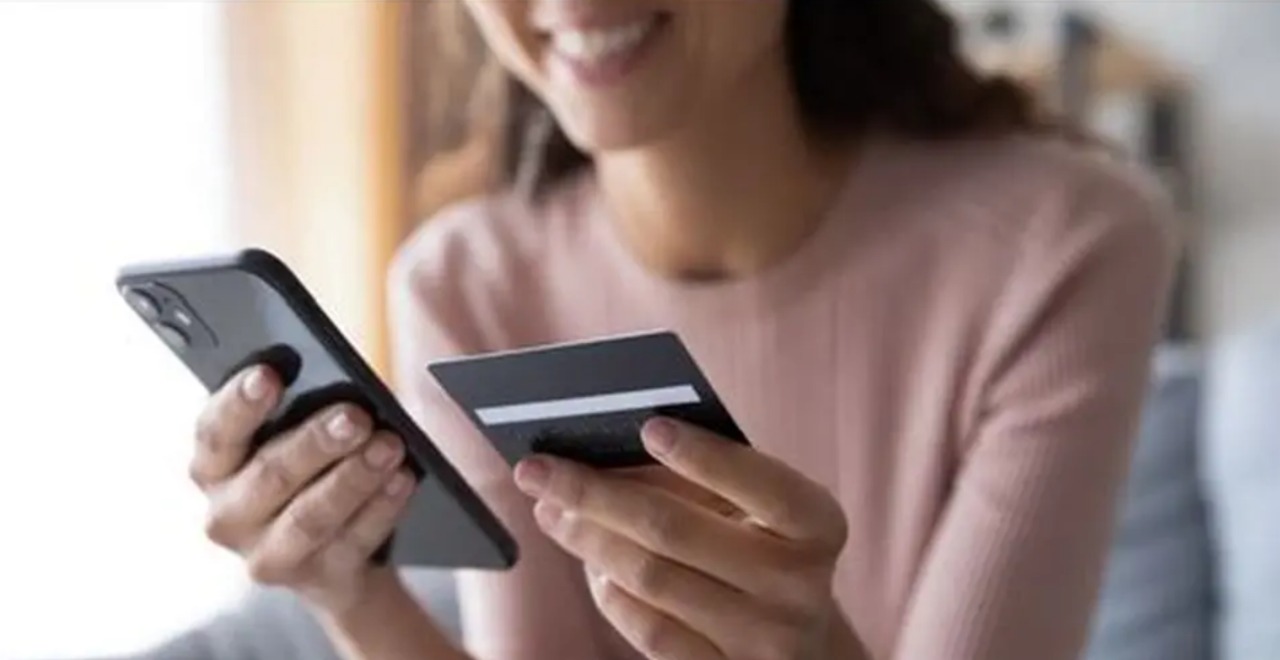 Impulsive Buying: Pengaruh Belanja Online terhadap Kebiasaan Konsumen 