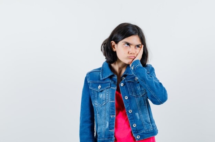 5 Tips Menghadapi Emosi Anak Remaja, No 4 Penting Banget