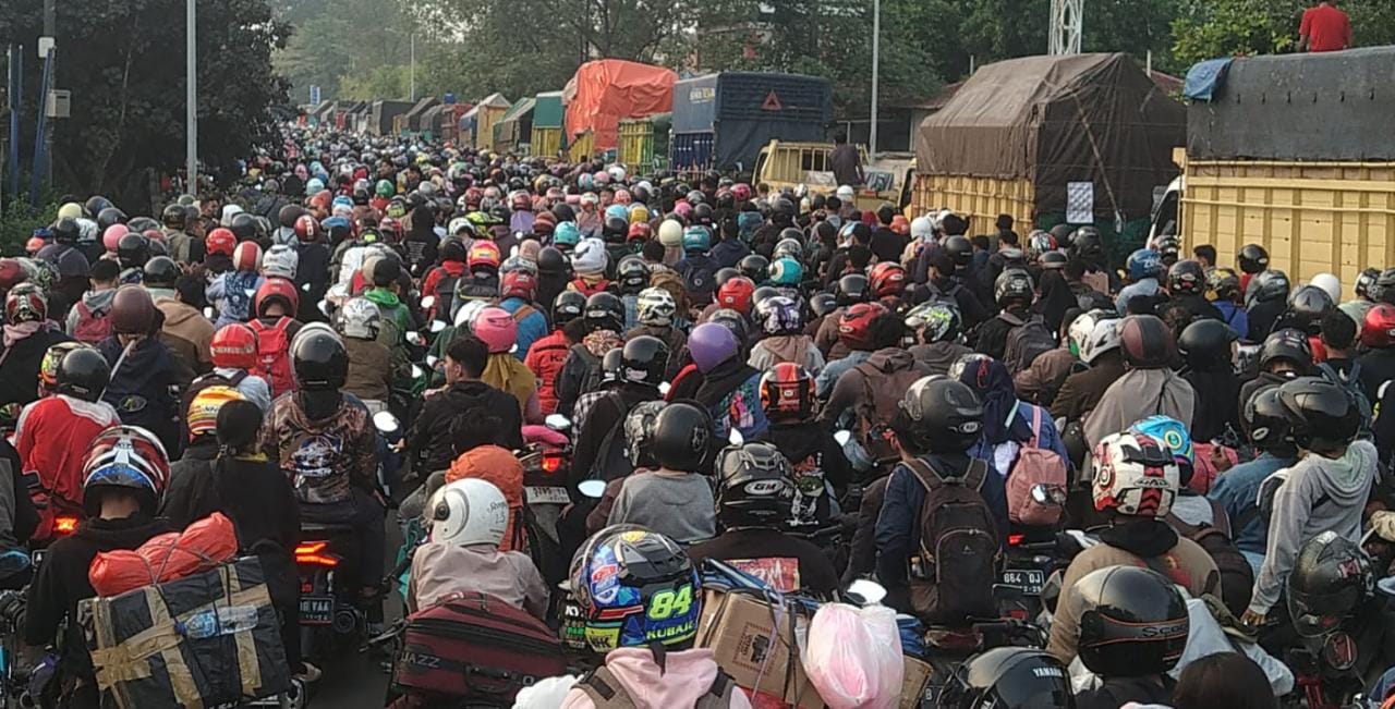 Pemudik Motor Padati Pelabuhan Ciwandan sejak Rabu-Kamis, 19-20 April Pagi Ini 