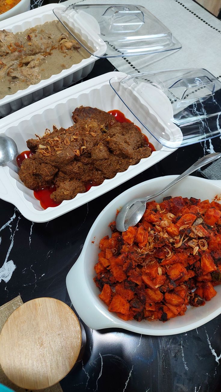 Menu Lebaran Selain Opor yang Selalu Dicari di Meja Makan