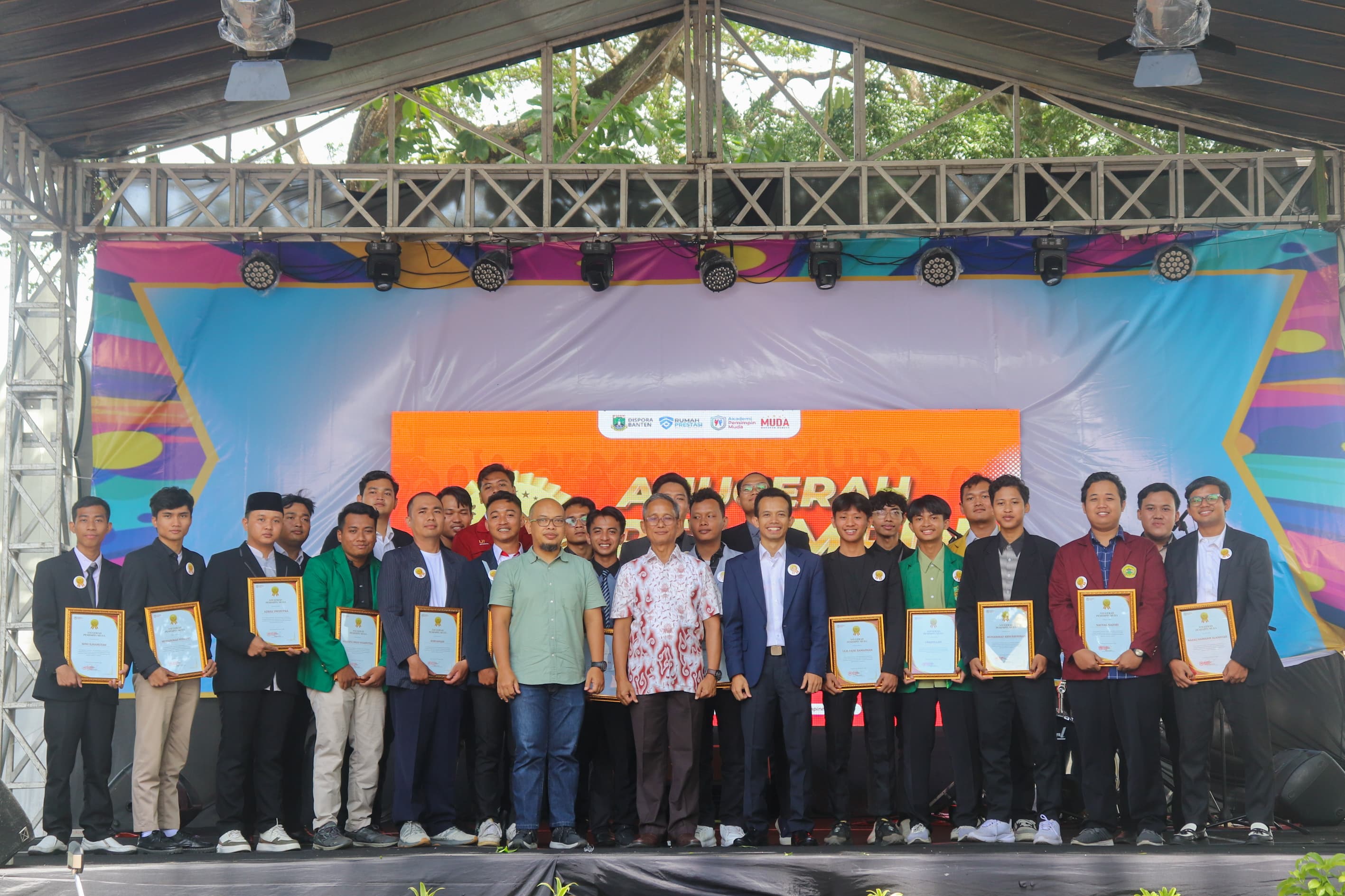 ‎30 Pemimpin Muda Banten Diganjar Anugerah di Karnipora 2025  ‎