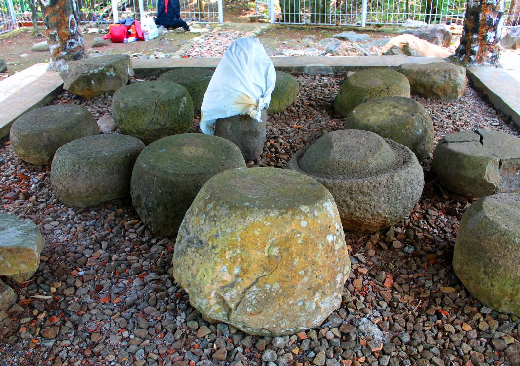 Melihat Situs Batu Goong, Peninggalan Zaman Megalitik di Pandeglang