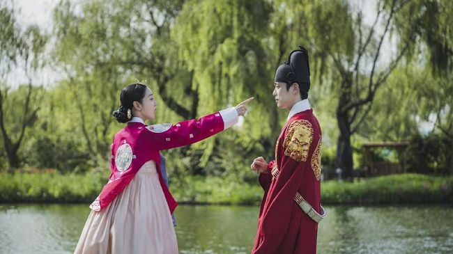 Nonton Sejarah Tapi Kocak? Mr Queen Jawabannya, Tayang di Streaming Drama Korea Netflix loh 