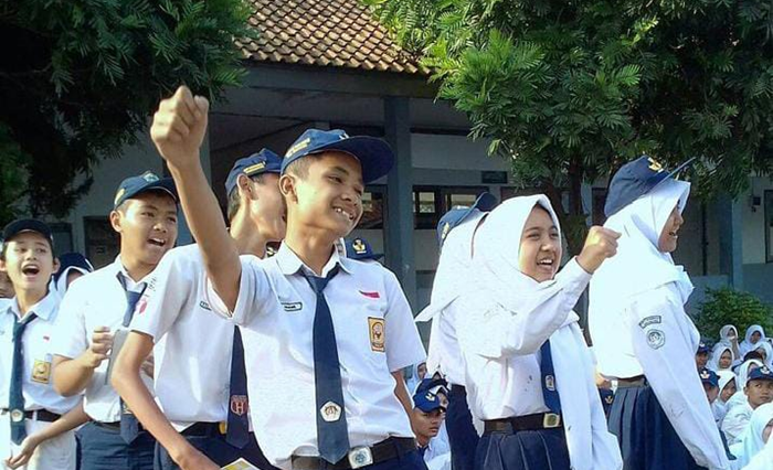 7 Yel-yel MPLS Seru Versi Lagu Dangdut dan Pop, Siap-siap Jadi Kelompok Terbaik