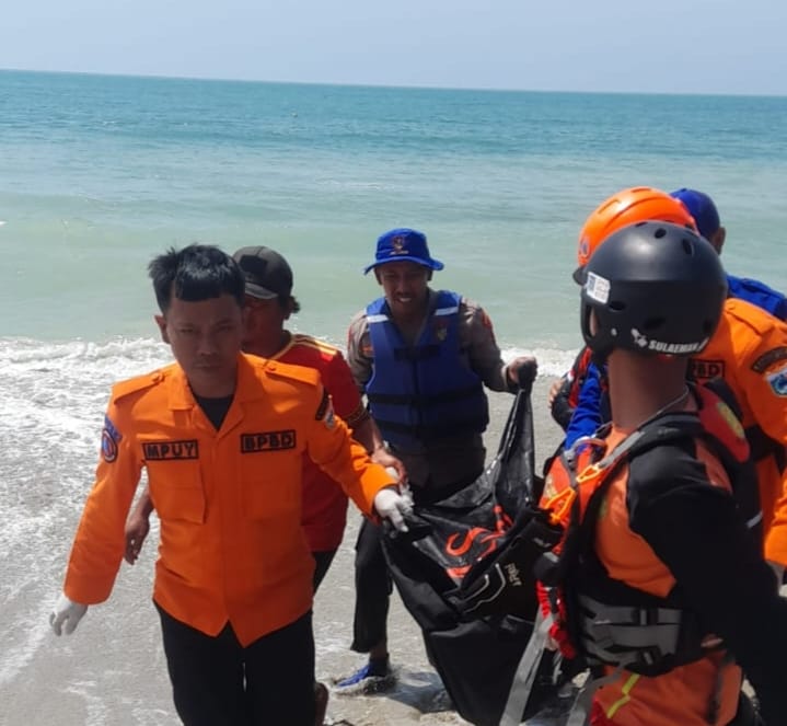 Tim SAR Gabungan Temukan Santri yang Sempat Hilang di Pantai Sumur