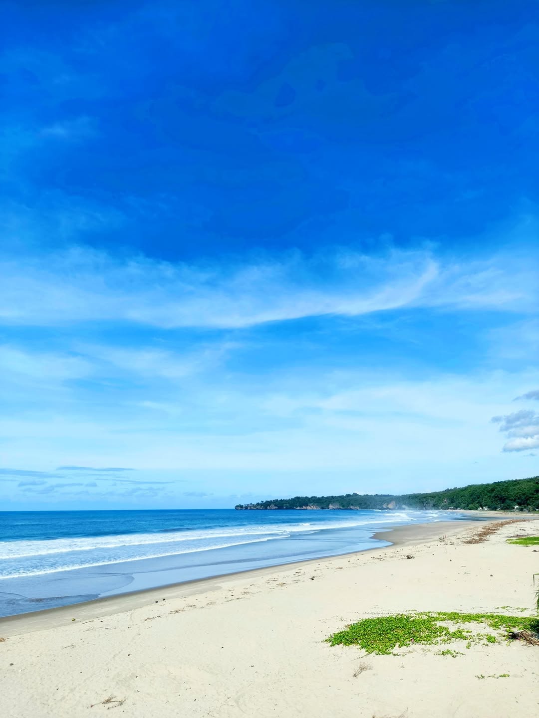 Pantai Ciantir Sawarna, Pesona Pasir Putih dan Ombak Eksotis di Lebak Banten