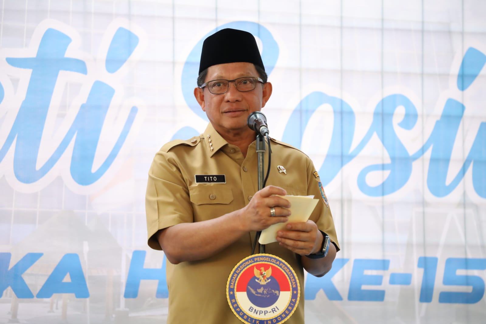 Mendagri Bagikan 2.000 Paket Sembako di Tanah Tinggi dalam Rangka Memperingati HUT BNPP ke-15