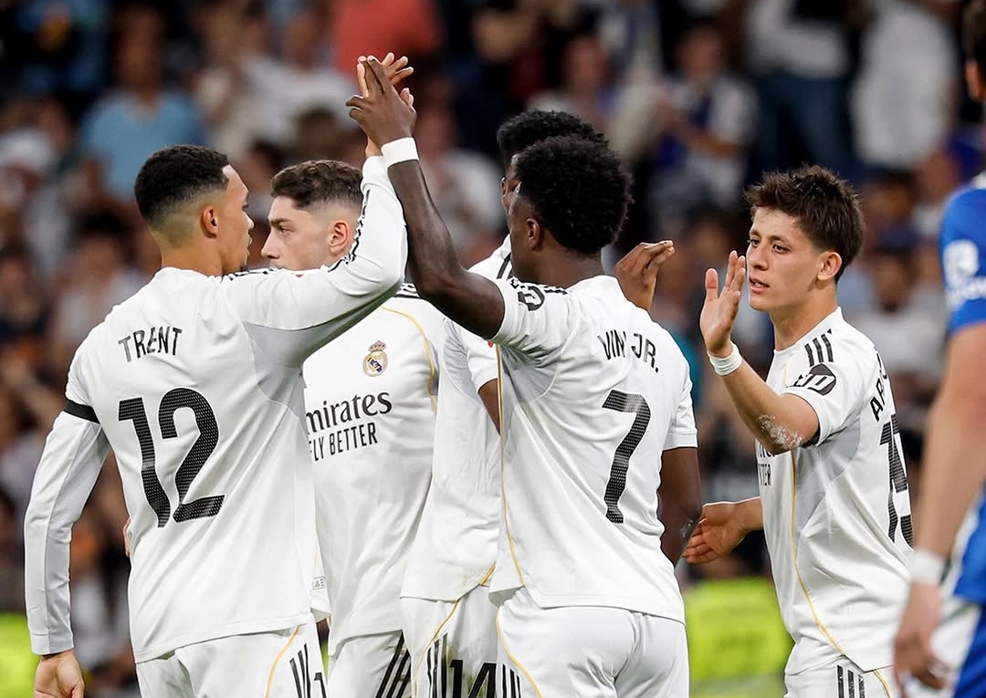Mbappe dan Vinicius Bawa Madrid Tekuk Alaves 2-1, Jaga Asa Perburuan Gelar
