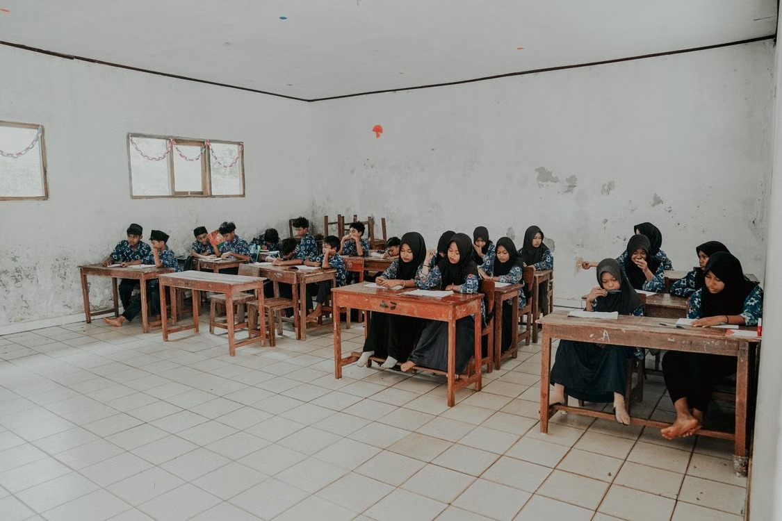 Literasi Keuangan Generasi Muda Banten Diperkuat Lewat Program LIKE IT 2026