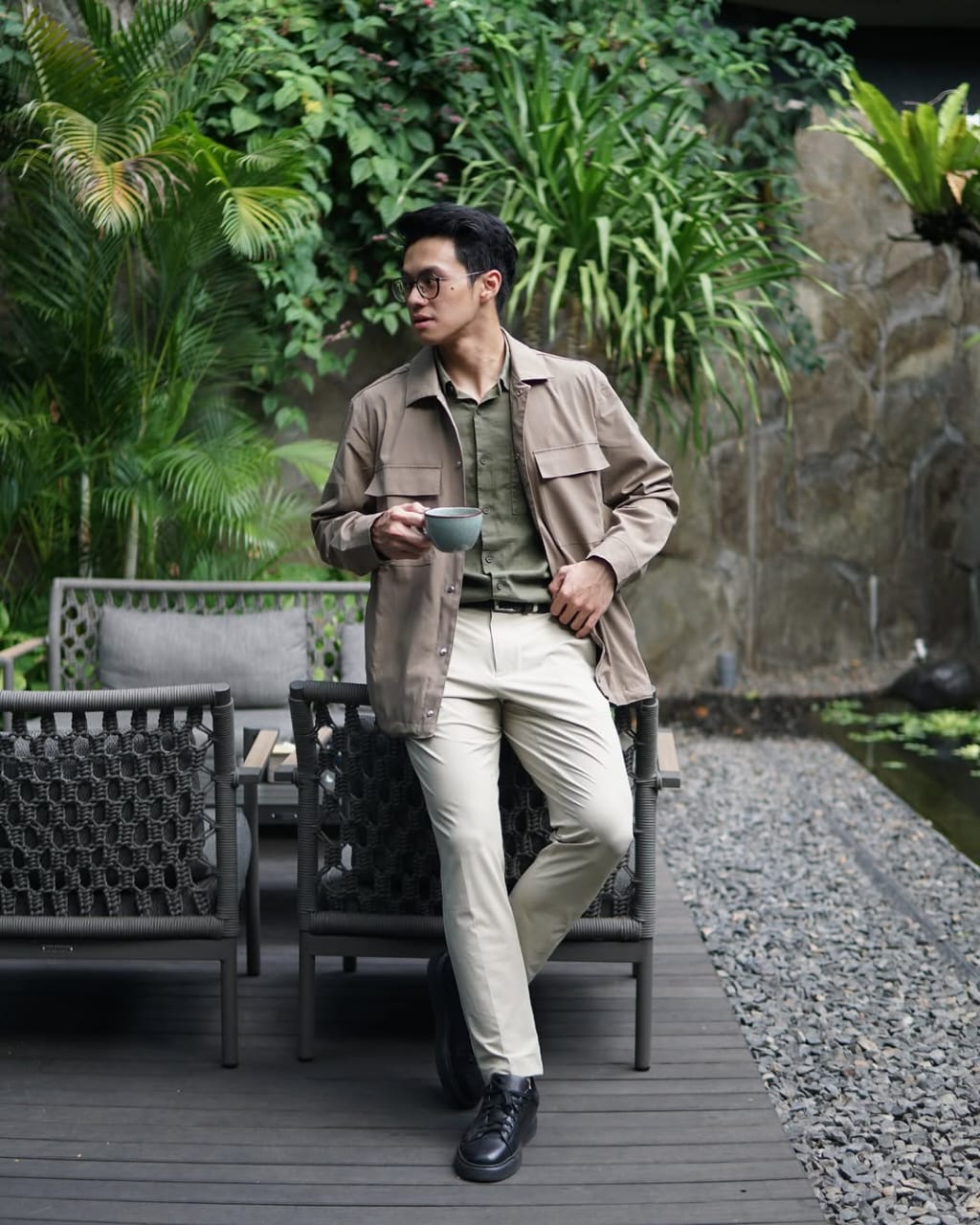 Kiblat Dress Well Cowo: Empat Gaya Keren dari Adam, Leovar, Vuscn, dan Delvinyau