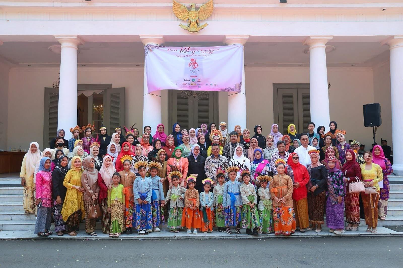 PBI Banten Dorong Kebaya Jadi Identitas Perempuan Banten: Tradisi yang Hidup, Bukan Sekadar Pakaian