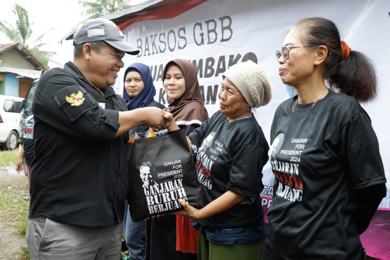 Ganjaran Buruh Berjuang Salurkan Paket Sembako di Balaraja dan Curug