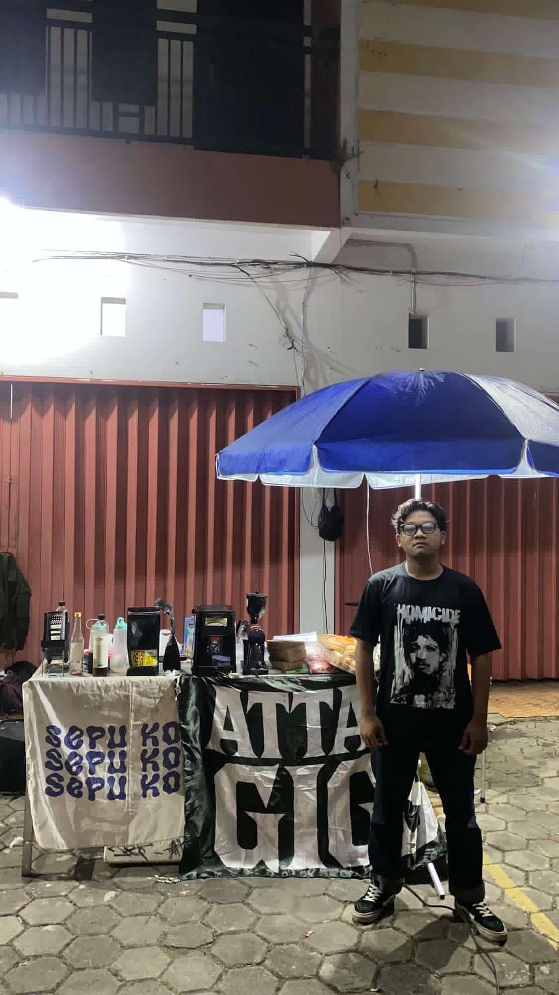 Mahasiswa UNPAM Serang Bangun SEPU KOPI, Warkop Favorit Anak Muda