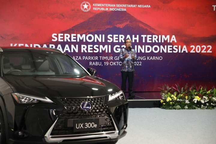 Dukung KTT G20, Toyota Serahkan 143 Kendaraan Listrik