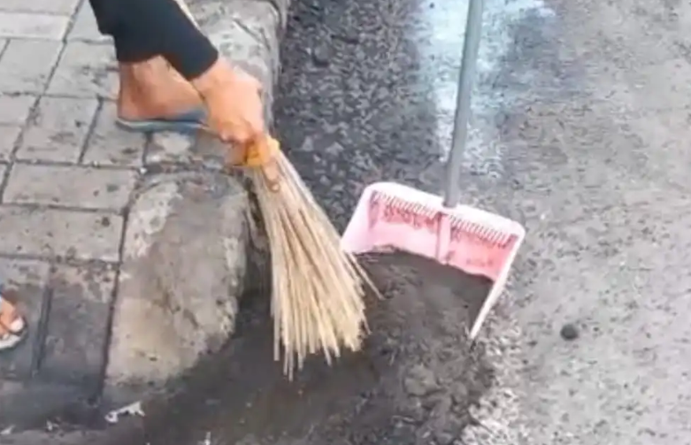 Tamansari Cilegon Tercemar Debu Batu Bara, Warga Khawatir Bahaya Kesehatan!