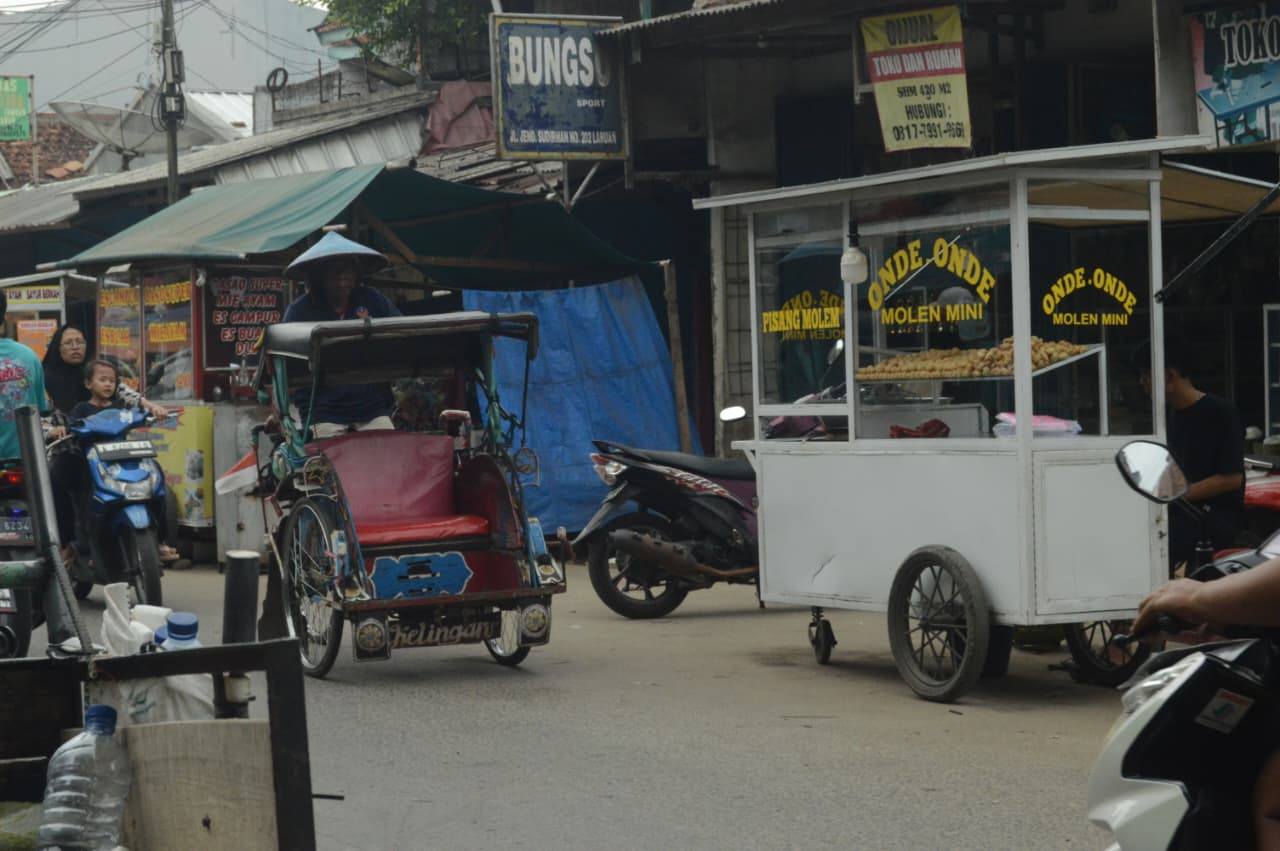 Pagi, Kopi, dan Realitas Hidup Kelas Menengah