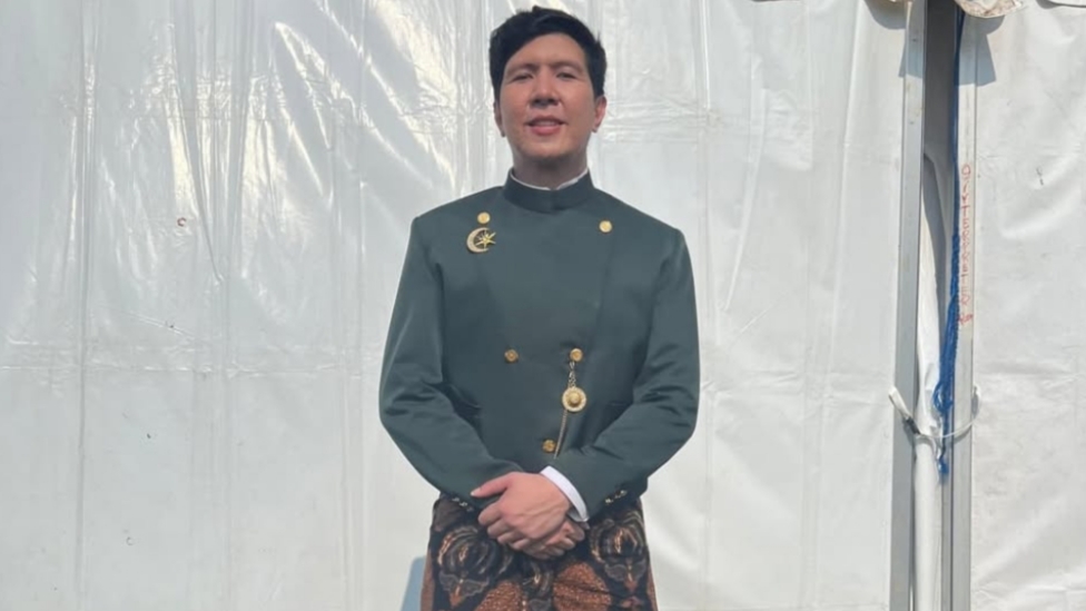 Windah Basudara Jadi Pembina Upacara HUT RI ke-80, Netizen Kagum Lihat Sisi Seriusnya