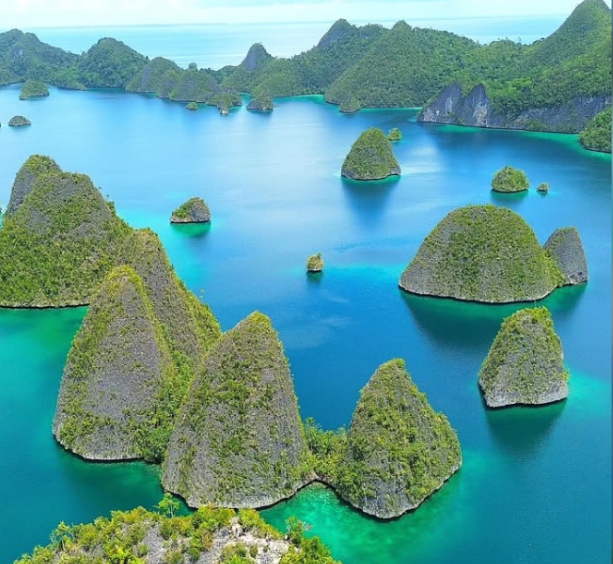 Akhir Tahun Lihat Perkiraan Biaya Liburan ke Raja Ampat Dari Tiket Pesawat Hingga Transportasi Lokalnya