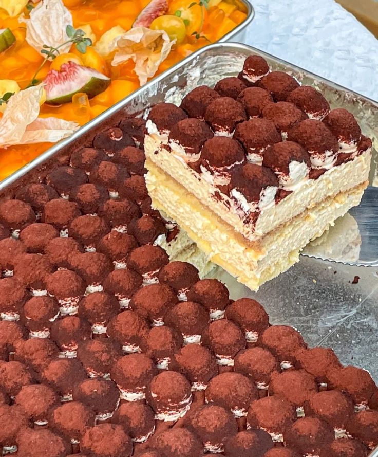 Tiramisu Cake Sodok Viral, Dessert Lembut Tanpa Oven yang Digemari Anak Muda