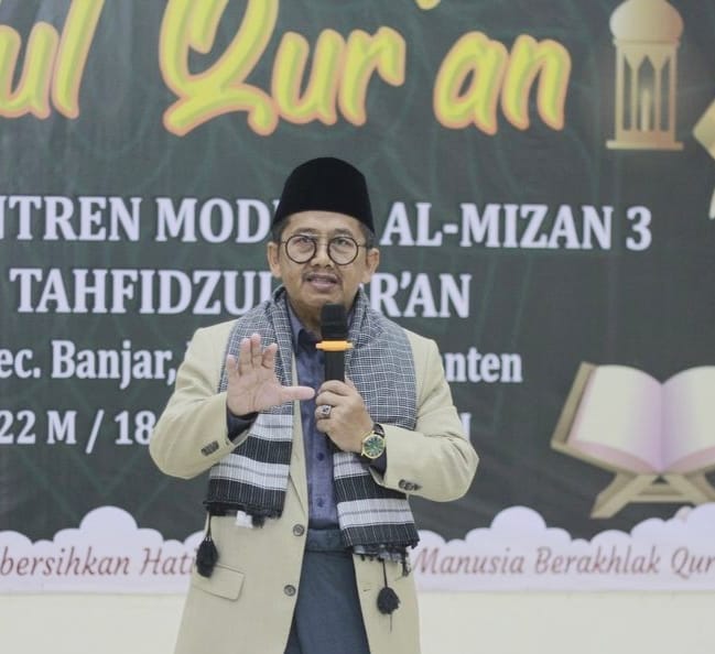 Tahfiz Quran Akan Banyak Dapat Fadilah, Salah Satunya Dipakaikan Mahkota Karomah 