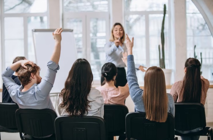 Cara Pede Saat Ajukan Pertanyaan Di Kelas