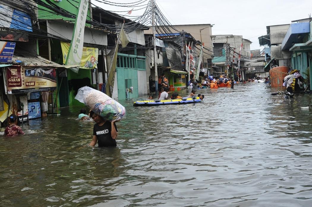 BMKG Ingatkan Ancaman Rob, Gelombang Pasang Mengintai Pesisir hingga Oktober