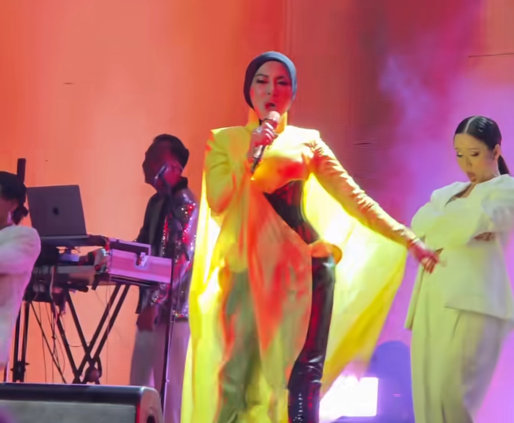 Syahrini Comeback ke Panggung Setelah 7 Tahun Vakum, Tampil di Pestapora 2026