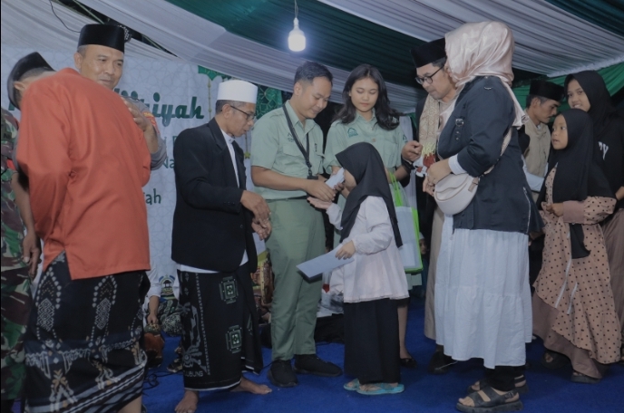 Salurkan CSR, Taman Safari Bogor Santuni 320 Anak Yatim di Desa Cibeurem Kecamatan Cisarua