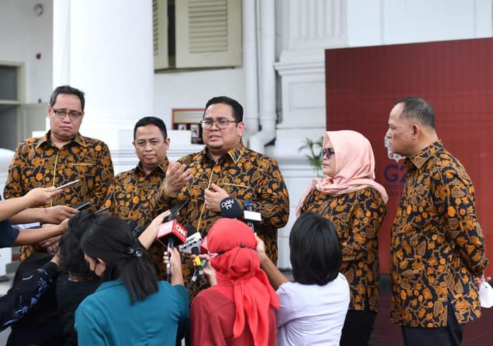Jokowi Terima Anggota Bawaslu Periode 2022-2027, Ini yang Dibahas 
