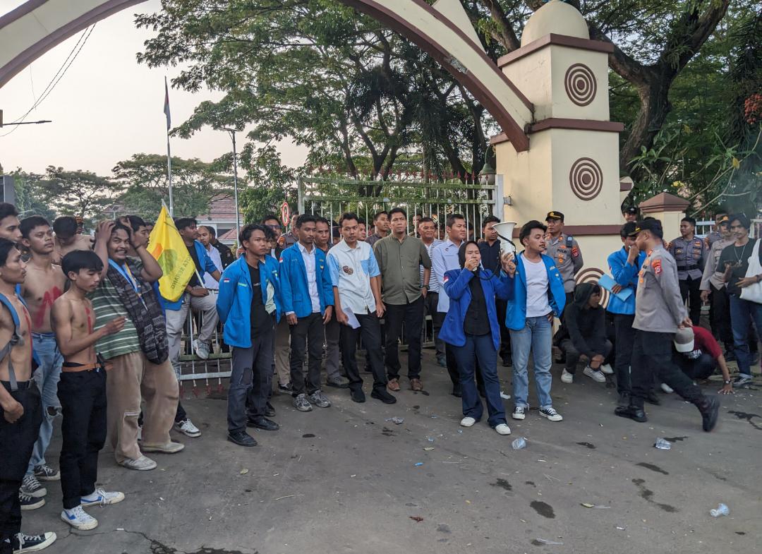 Moment Hardiknas, PMII Kota Serang Turun Aksi Bahas Isu-isu Pendidikan