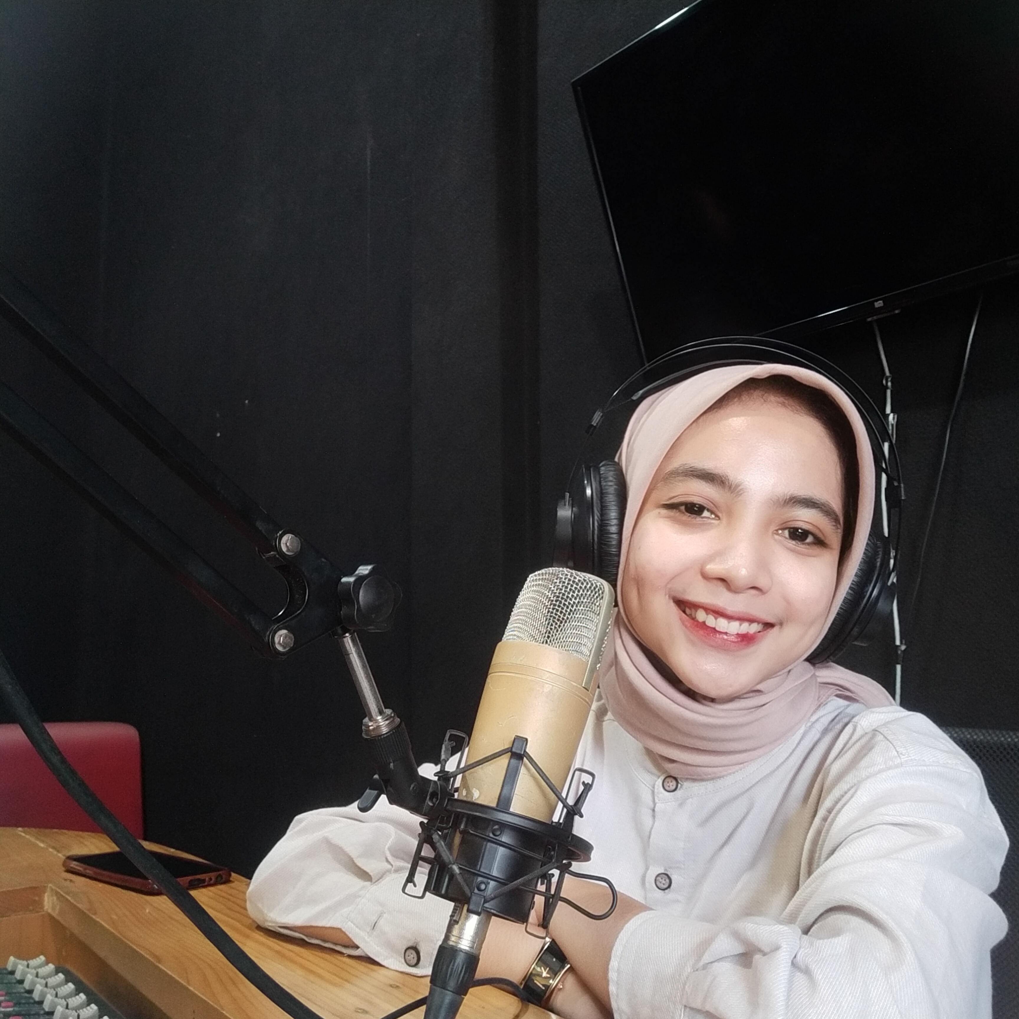 Berawal dari Penasaran, Hingga Jadi Broadcaster