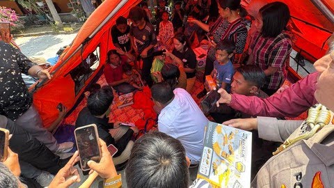 Temui Korban Gempa NTT, Wapres Gibran Minta Maaf