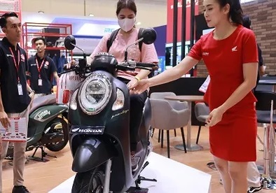 Oli yang Pas untuk Honda Scoopy Beserta Harganya